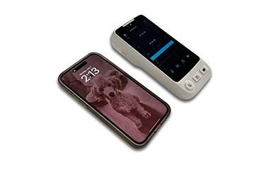 pulse-oximeter-with-phone.jpg pulse-oximeter-with-phone.jpg